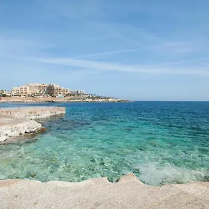 Shoreline 3*, San Ġiljan Malta